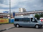 Бесплатный автобус Genser в пункт аренды автомобилей АрендаАвто-мхл на ул.Добролюбова
